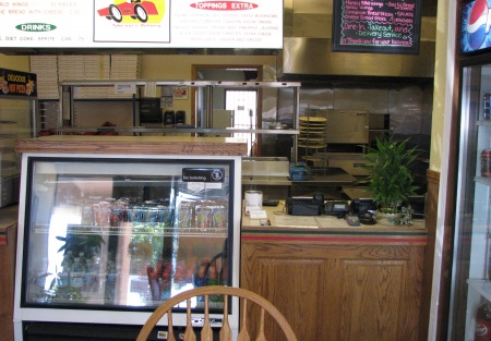 Popular Pizza Restaurant with Dine In/Take Out/Delivery