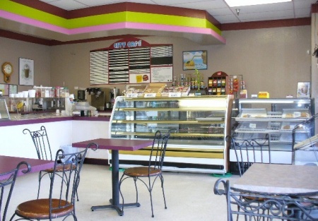 Business For Sale: Ice Cream and Deli Shop For Sale with great lease!