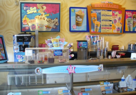 Baskin Robbins For Sale: Great South Placer location - Busy Center