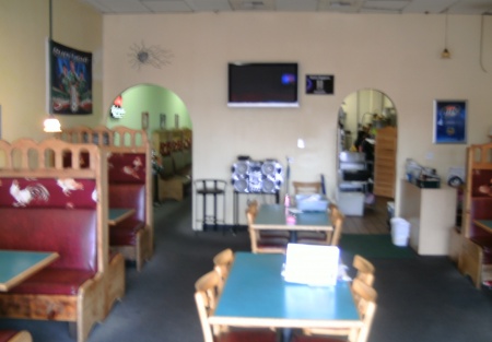 Shopping Center Restaurant with Fully Equiped Kitchen Perfect for Burgers, Mexican, and Breakfast Concepts