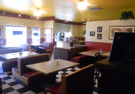 Busy Corner Location BBQ and Pizza Parlor Plus Drive Thru Restaurant for Sale. $1250 a Month Lease Including NNN! Only Pizza Delivery in Town!