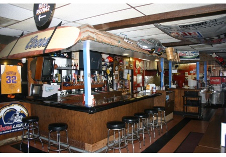 San Marcos Sports bar-Pizza, Established 35 years! Local favorite