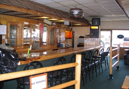 Sport Bar and Grill in Central Washington on Sale