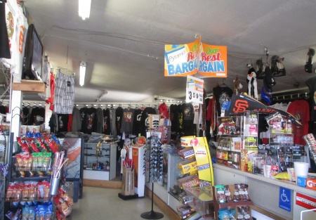 Convenience store for sale with low rent in Merced CA