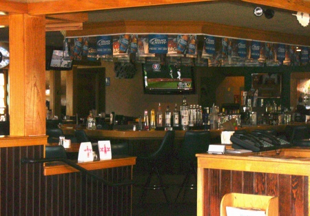 Rare Sports Bar in East Ventura County with type 47 Liquor