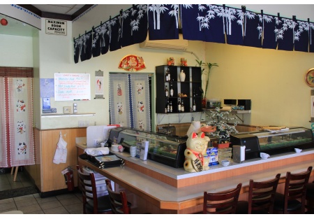 Sushi Bar/Restaurant-Minutes from Qualcomm Stadium and Mission Valley  