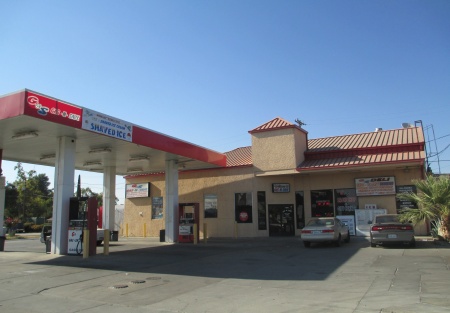 Established Gas Station with Real Estate for Sale in Dinuba CA