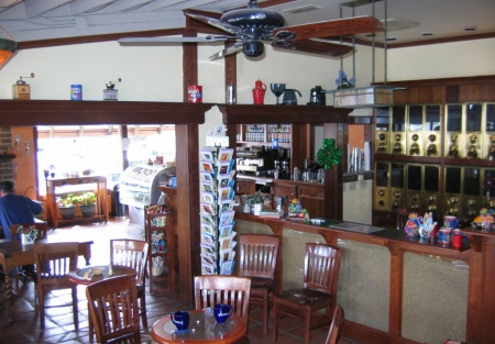 Coffee House & Cafe in High Traffic area with Great Lease