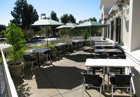 Full Service Restaurant with GREAT Thousand Oaks LOCATION!