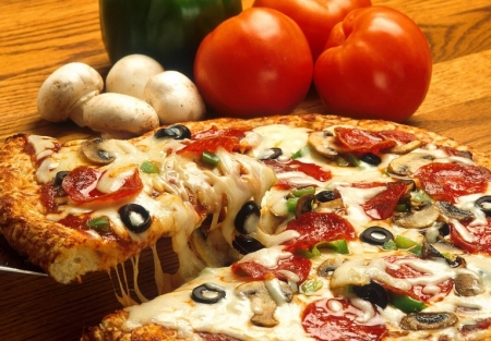 Iconic Space - Thriving Pizza & Bar Operation