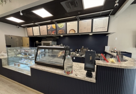  Newer Bakery & Coffee Cafe – Busy Natomas retail center