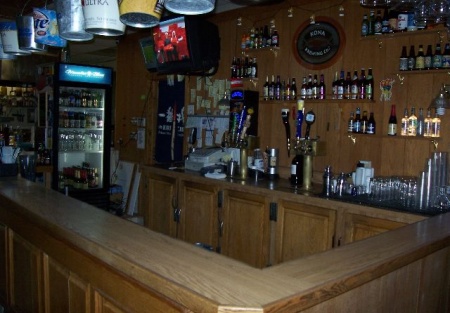 Popular Karaoke Restaurant and Bar with Beer & Wine