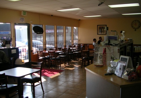 BBQ/Deli Restaurant Facility  Near High School with Low Rent!